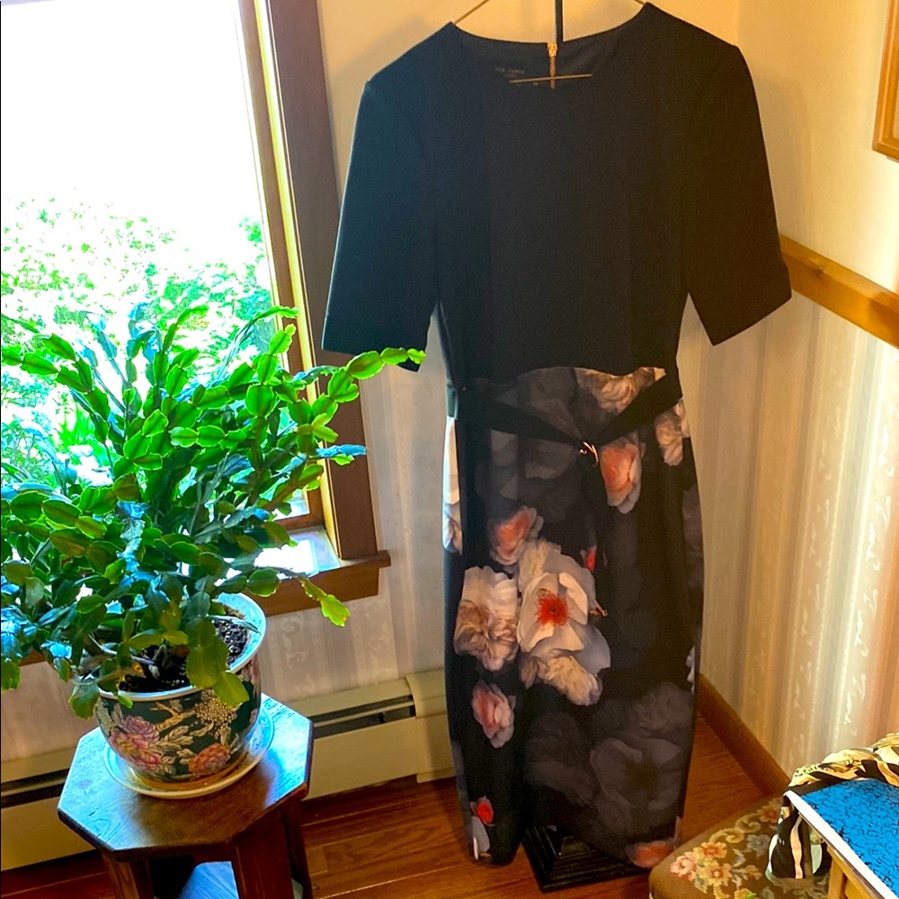 Ted Baker BlackSheath Midi Dress Short Sleeve Crew Neck